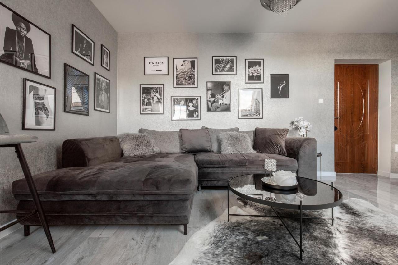 Apartman Blue Moon บันสกา ชีอาว์นีซา ภายนอก รูปภาพ