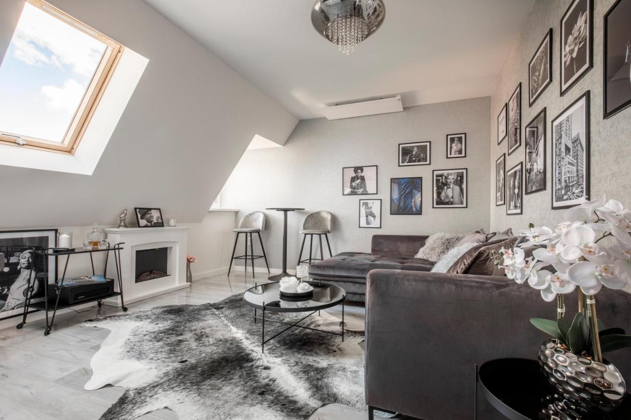 Apartman Blue Moon บันสกา ชีอาว์นีซา ภายนอก รูปภาพ