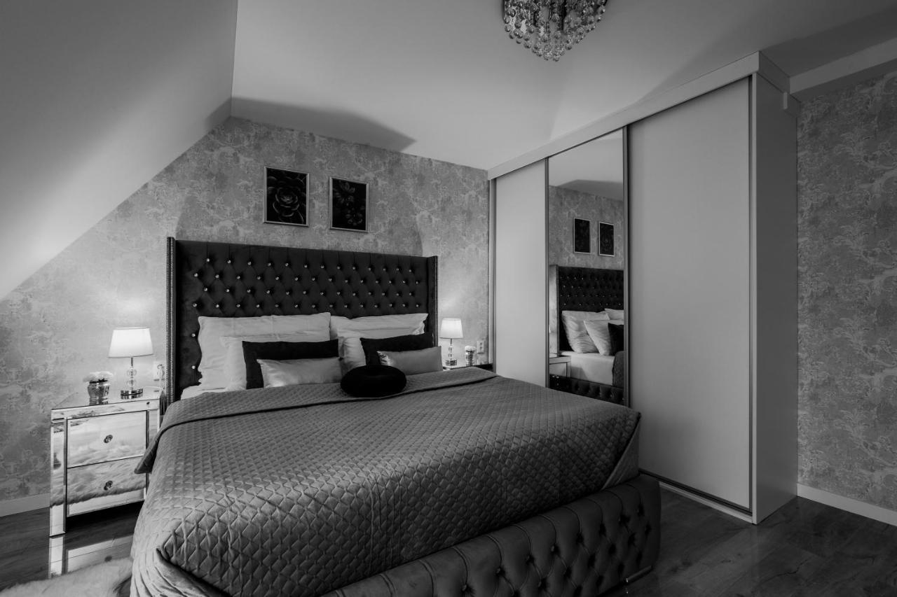 Apartman Blue Moon บันสกา ชีอาว์นีซา ภายนอก รูปภาพ